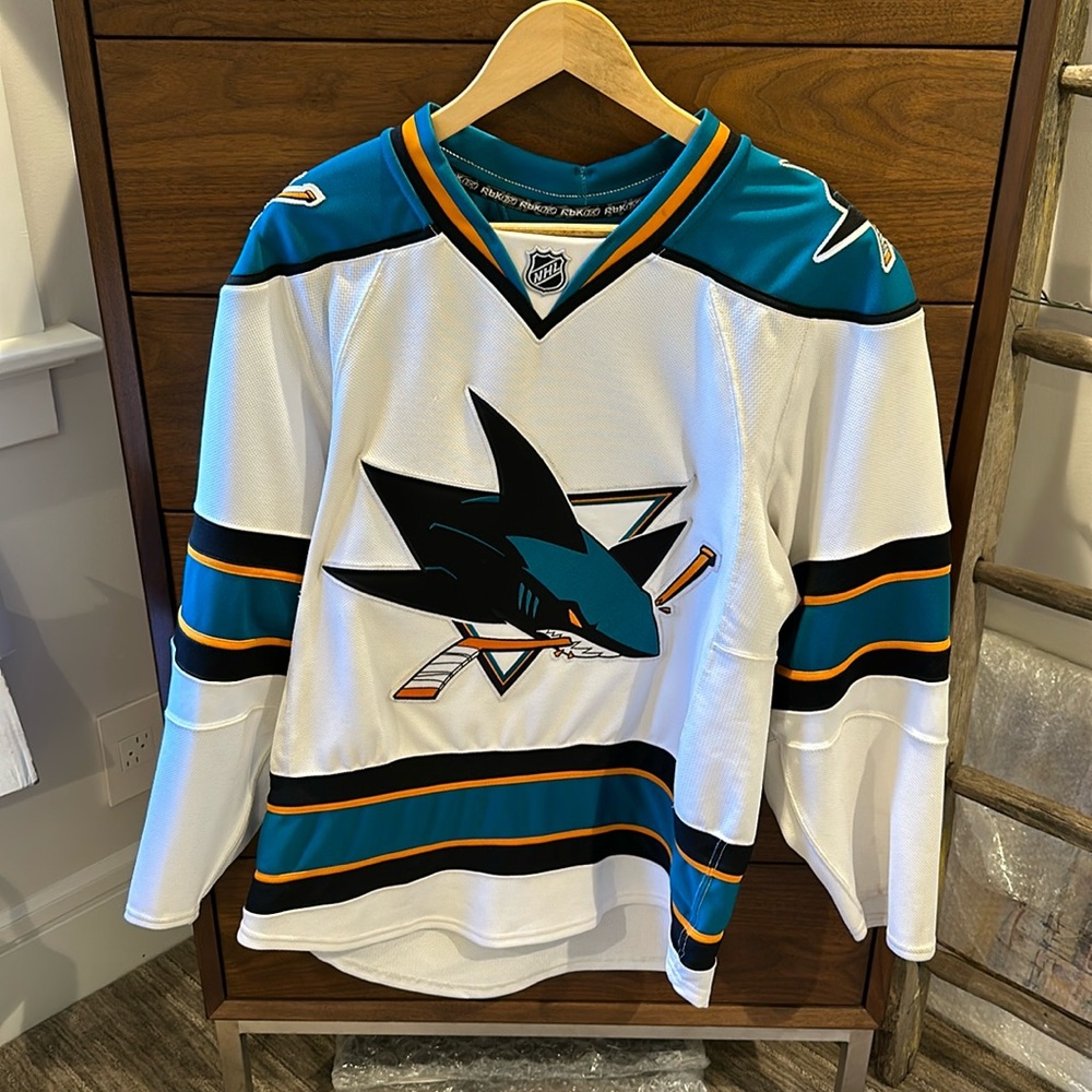 San Jose sharks Reebok jersey official size 46